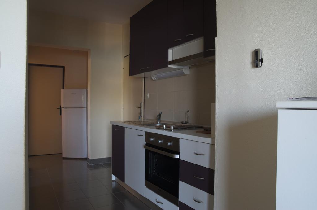 Fei Fei Apartments Račišće Esterno foto