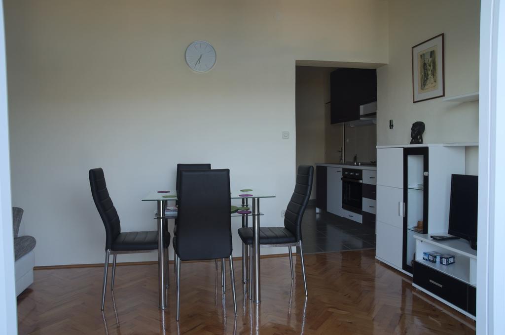 Fei Fei Apartments Račišće Esterno foto