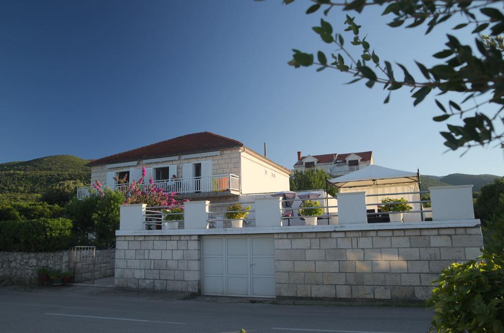 Fei Fei Apartments Račišće Esterno foto